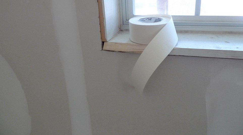 Comment coller du placo au mur